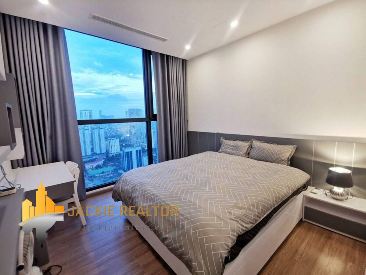 Charming 4BRs apartment for rent in Vinhomes Skylake (17)