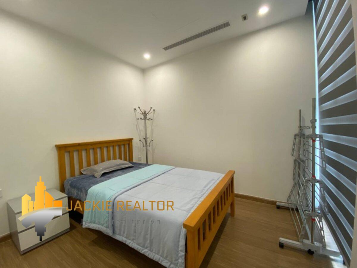 Gorgeous 2BRs Vinhomes Skylake apartment for rent (4)