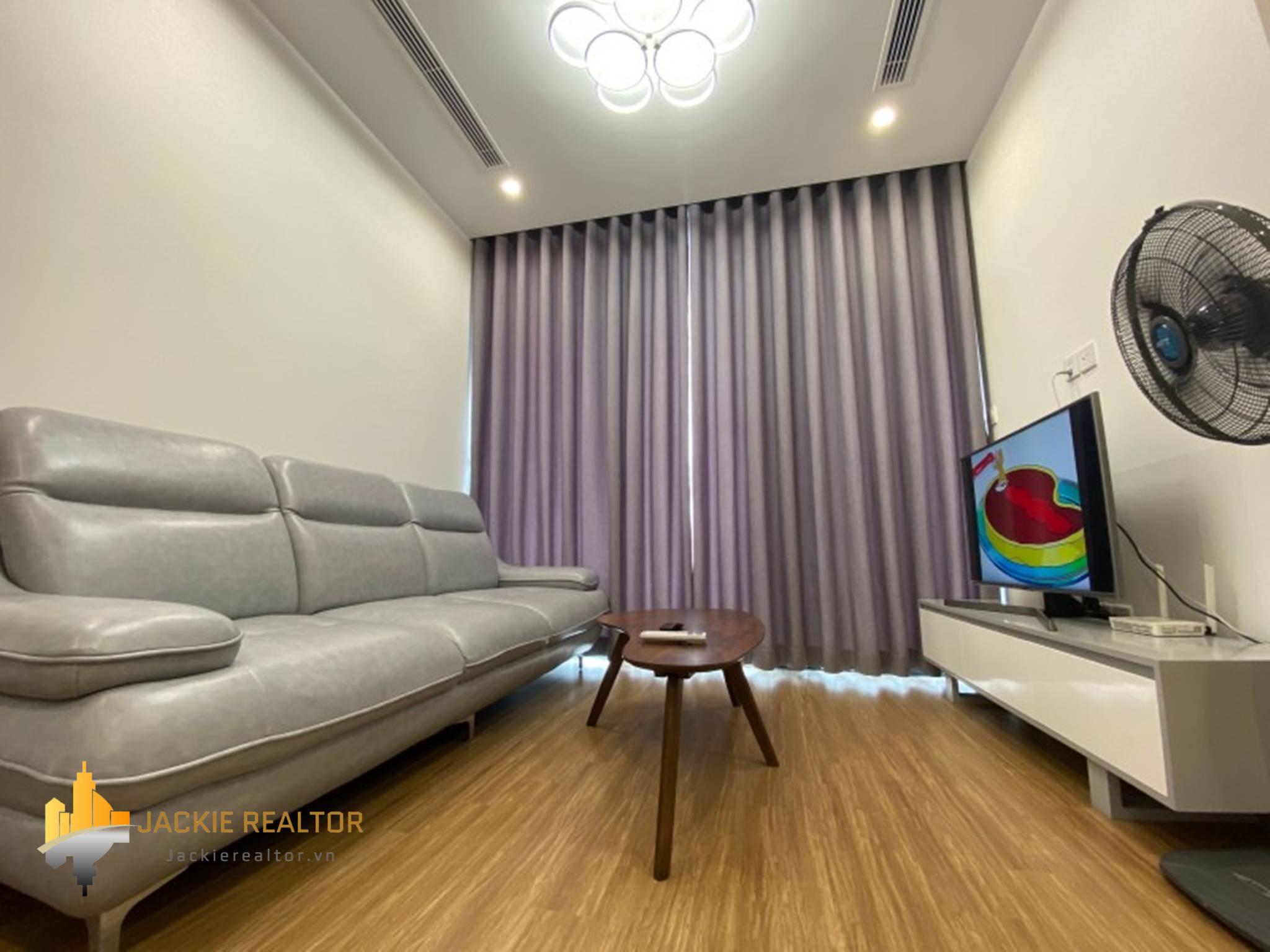 Gorgeous 2BRs Vinhomes Skylake apartment for rent (8)