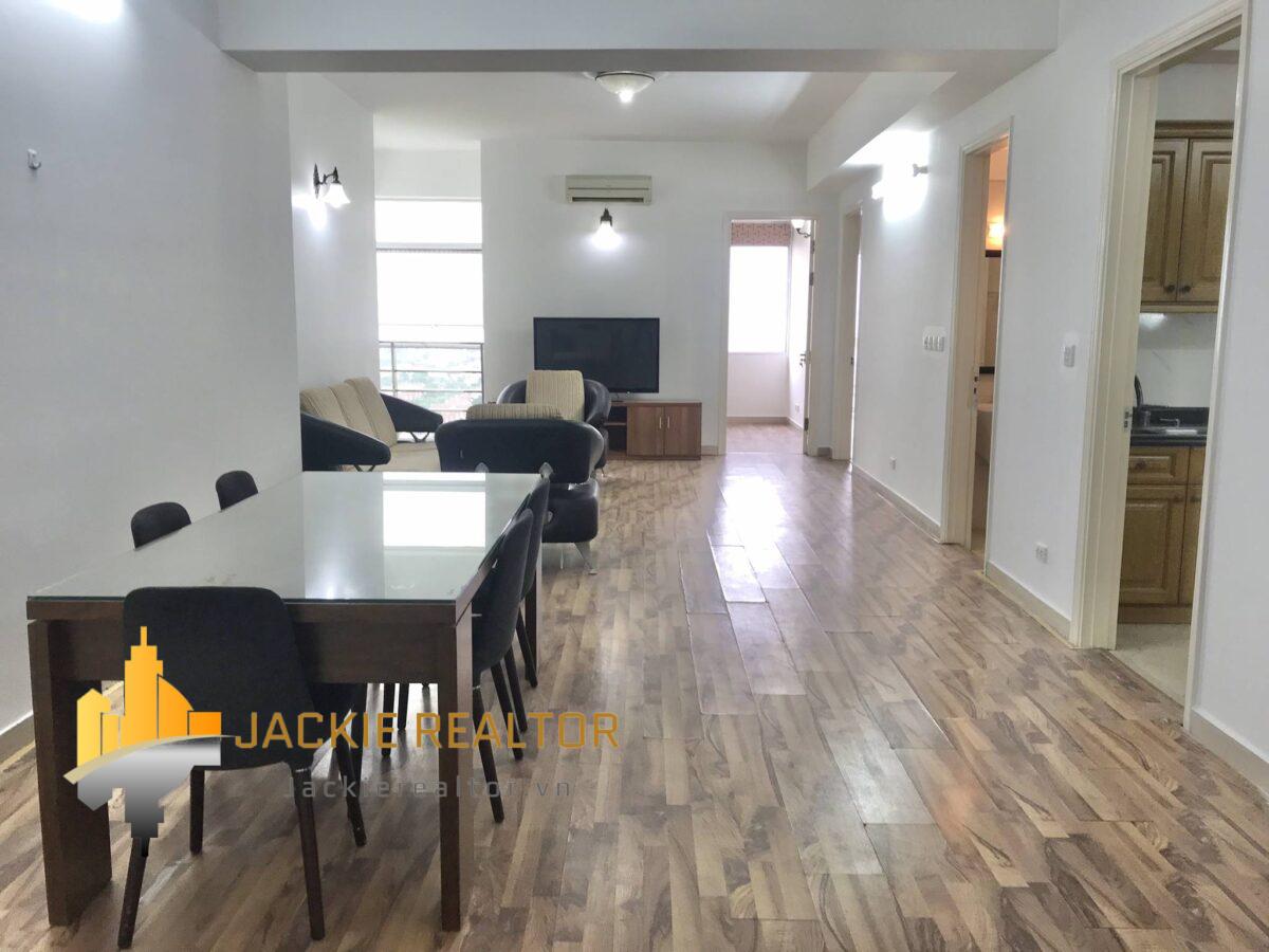 Very cheap 123m2 apartment for rent in E1 Building, Ciputra (2)