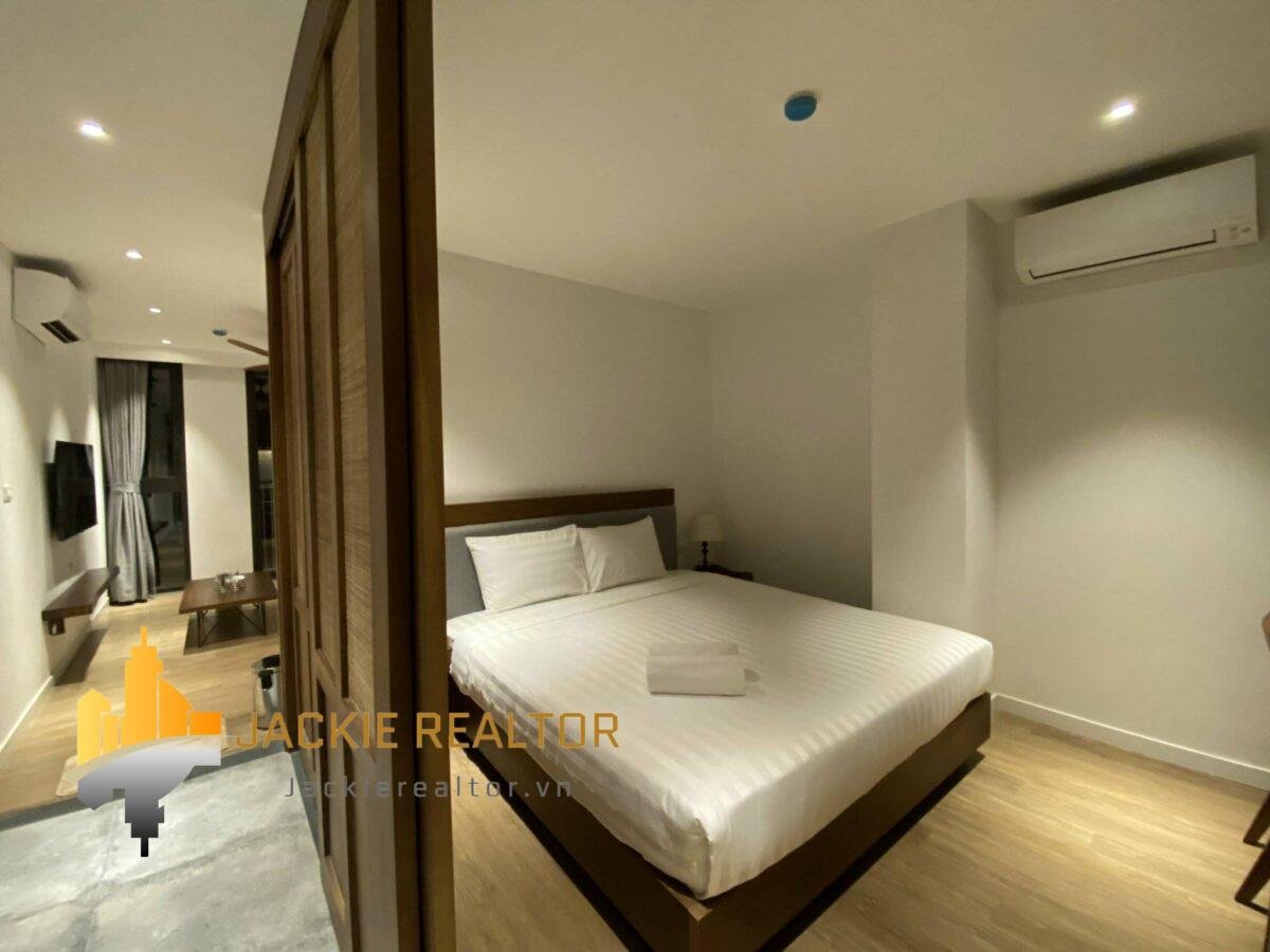 Wonderful 1BR serviced apartment for rent in Linh Lang Str., Ba Dinh Distr (1)