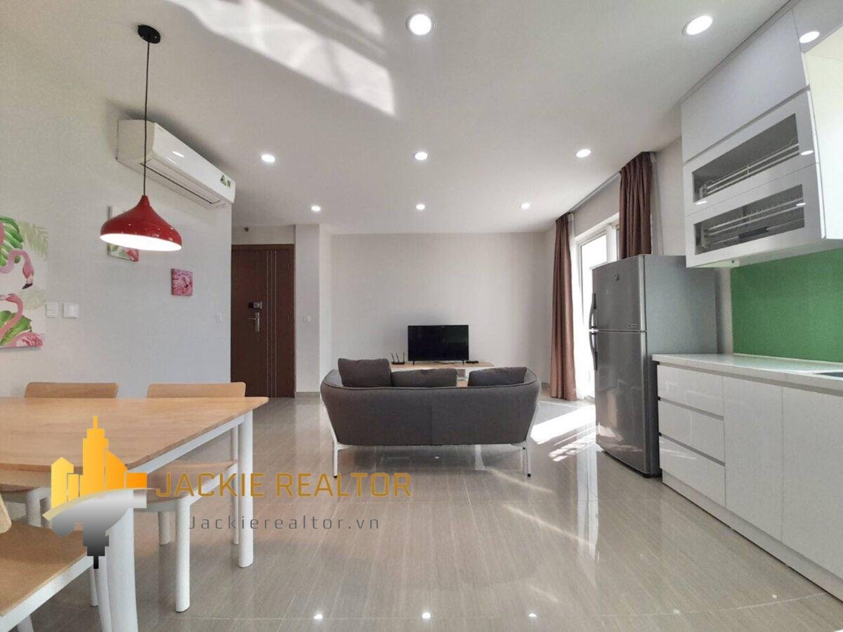 Beautiful L4 Ciputra apartment with Ciputra golf view for rent (4)