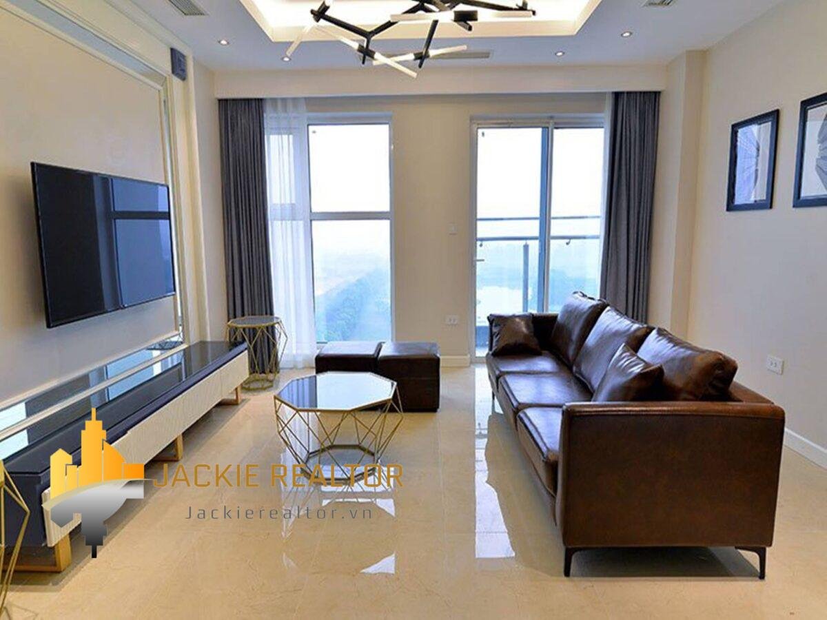 Big Eye-catching apartment for rent in L4 Ciputra (2)