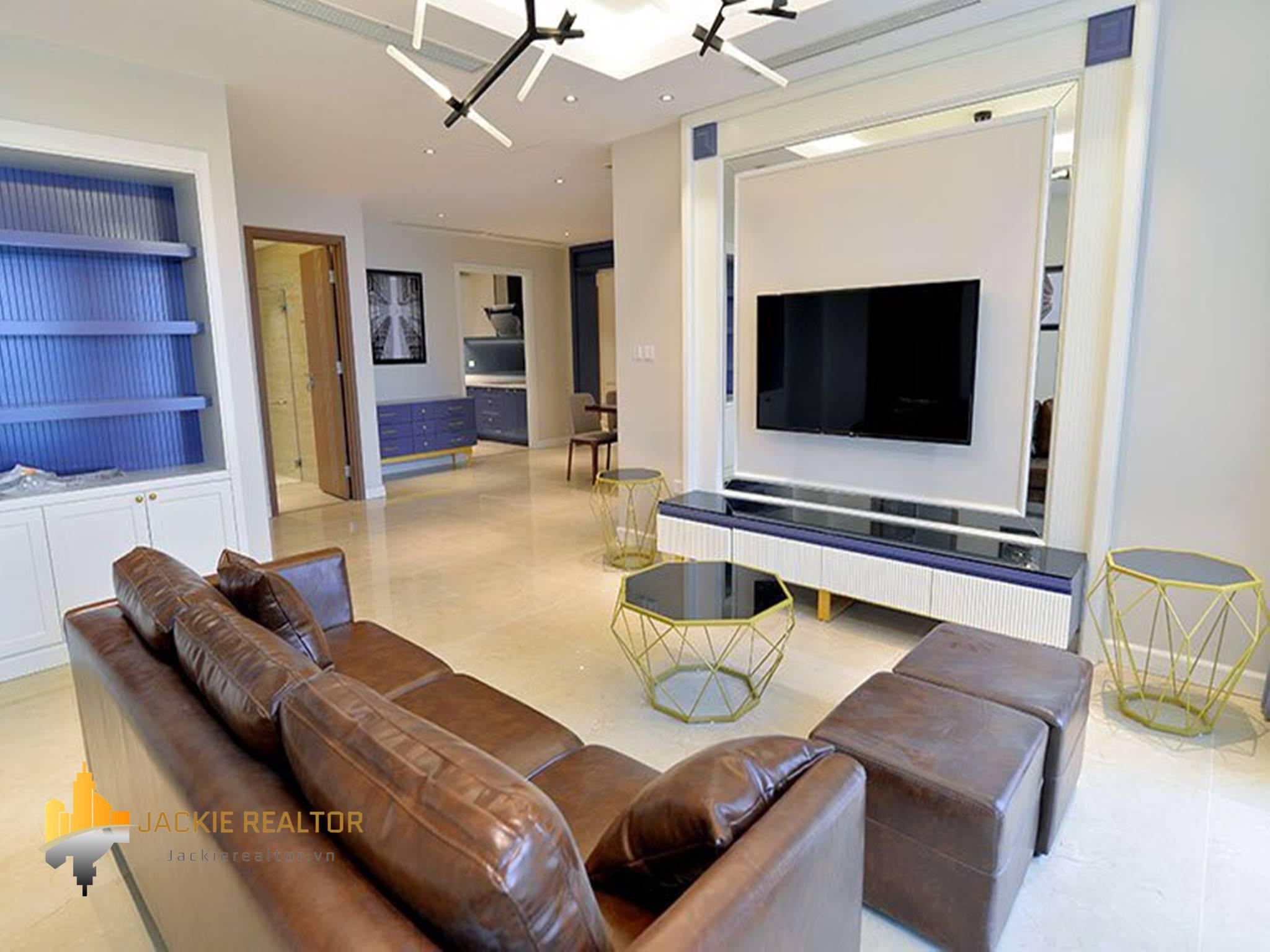 Big Eye-catching apartment for rent in L4 Ciputra (5)