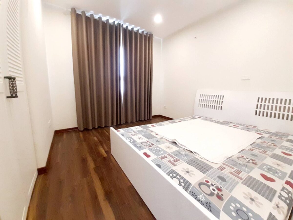 Big but affordable Lac Hong Westlake apartment for rent only USD 350month (4)