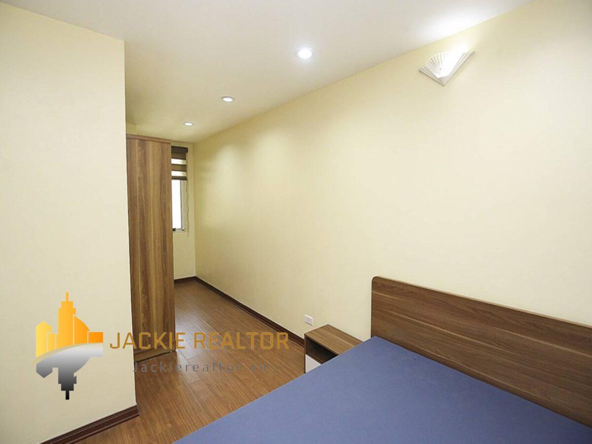 Bright 123m2 apartment for rent in G2 Building, Ciputra Hanoi (3)