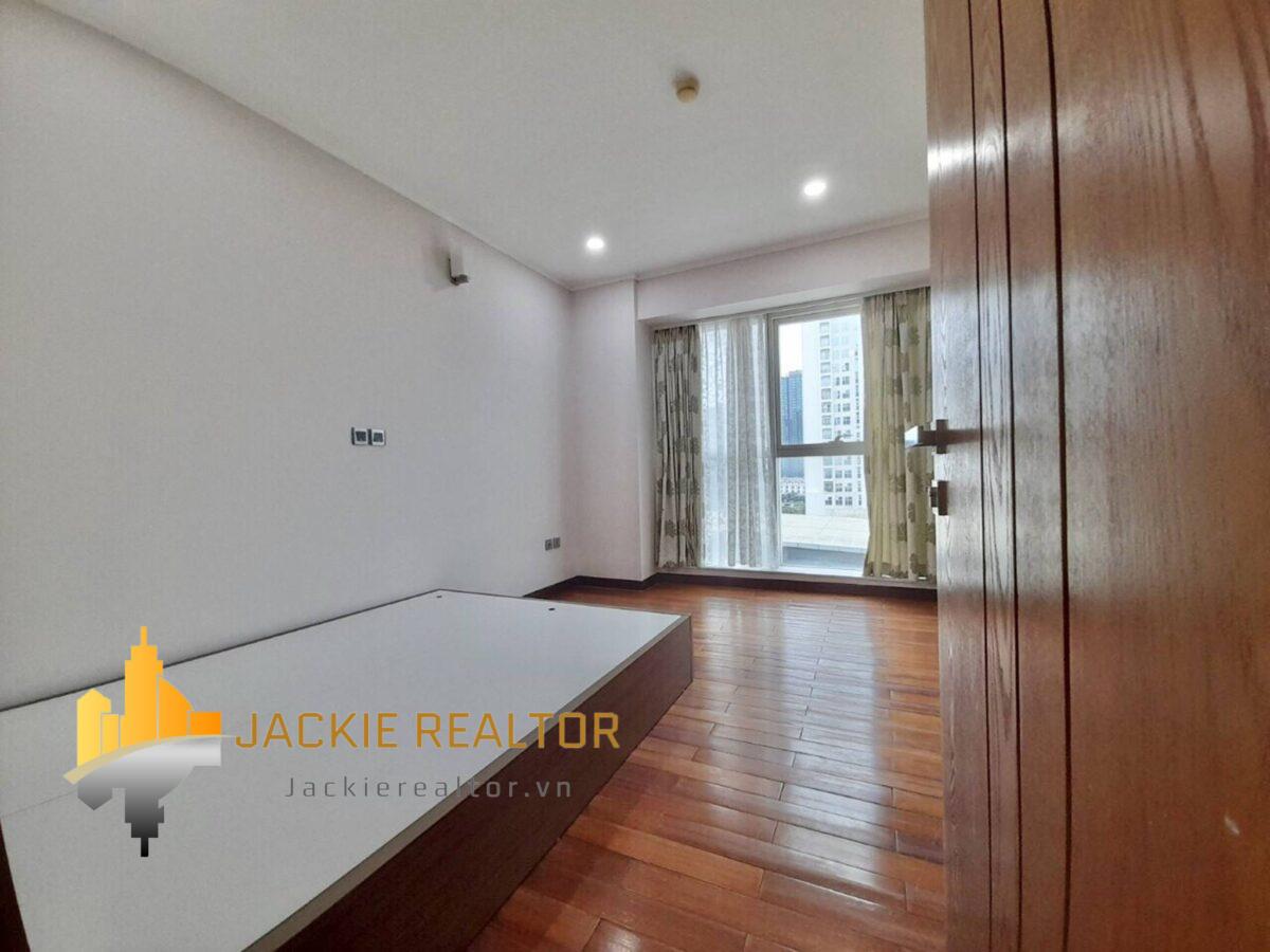 Charming L2 Ciputra apartment for rent (9)