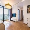 Cool light-filled M3 Vinhomes Metropolis apartment for rent (16)