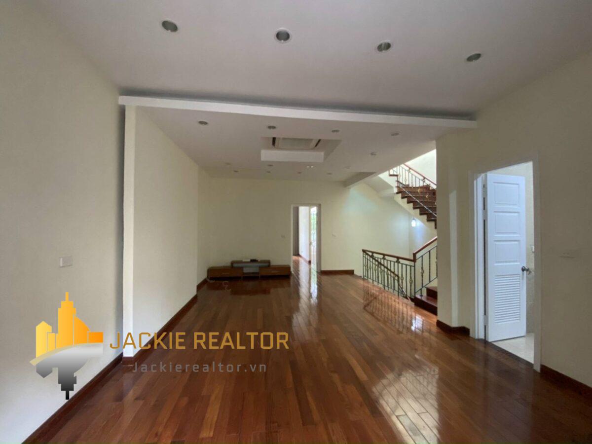 Delightful rental villa in T7 Ciputra (2)