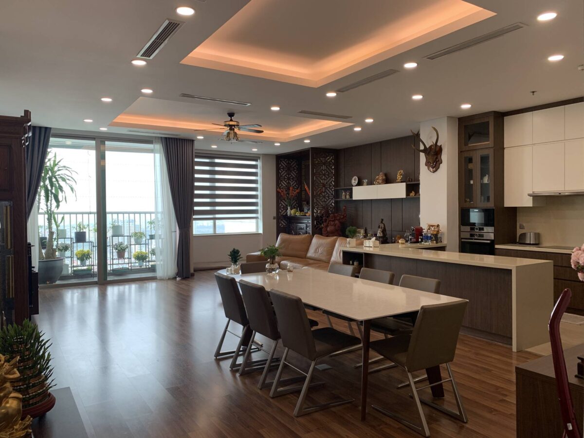 Enormous classy penthouse for rent in N03-T2 Taseco Complex, Ngoai Giao Doan (2)