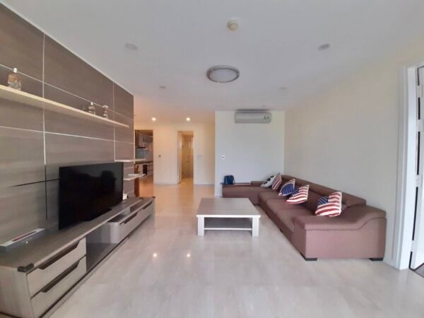 Great 154m2 apartment for rent in L1 Building, The Link Ciputra (16)