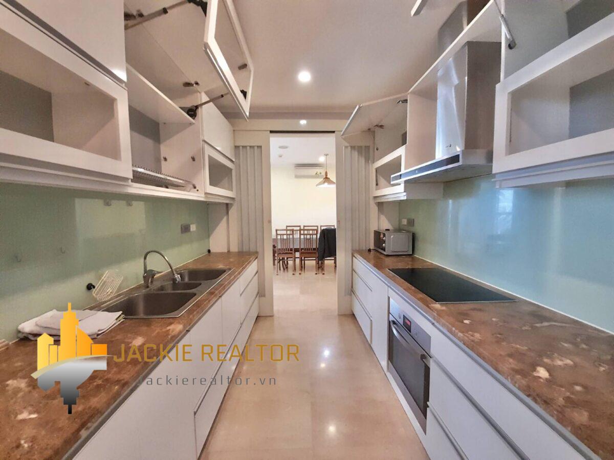 Great 154m2 apartment for rent in L1 Building, The Link Ciputra (6)