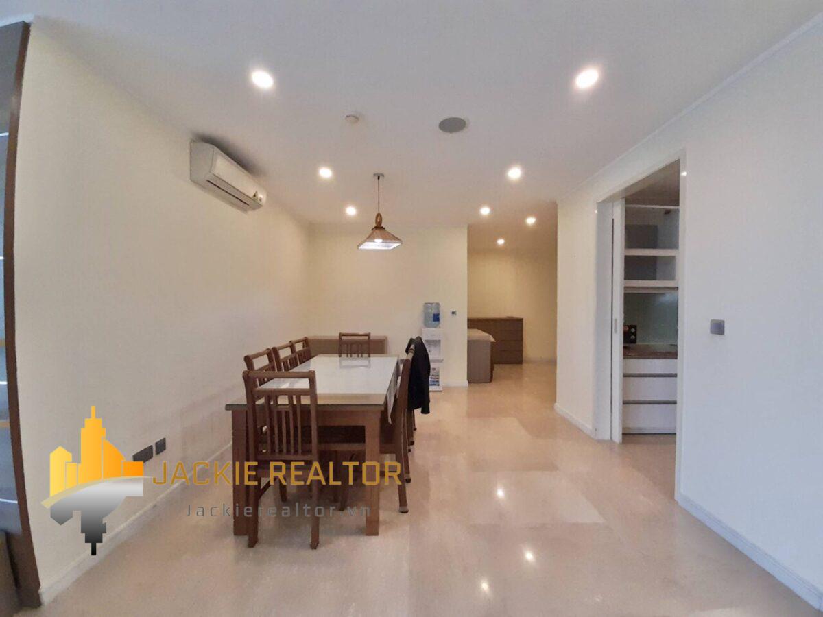 Great 154m2 apartment for rent in L1 Building, The Link Ciputra (8)