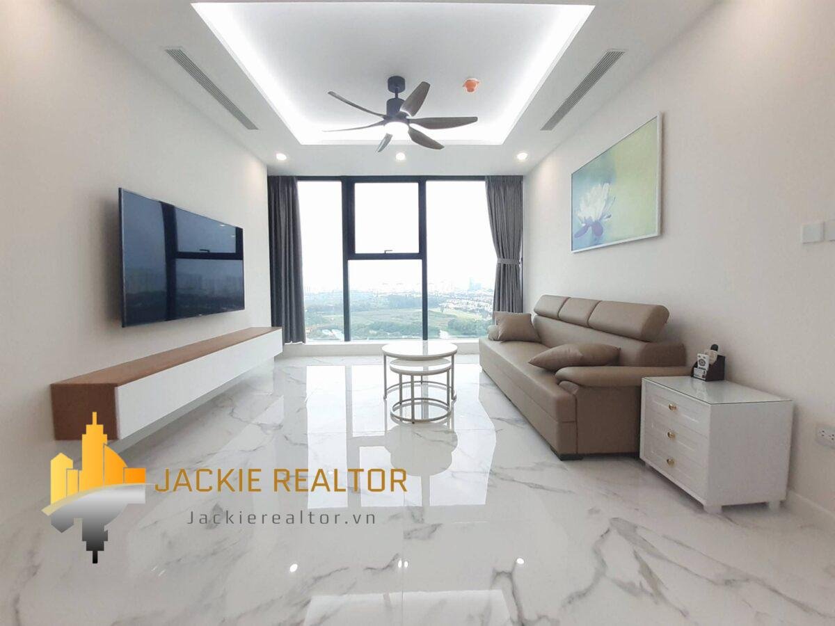 Great 3BRs golf view apartment in Sunshine City for rent (1)