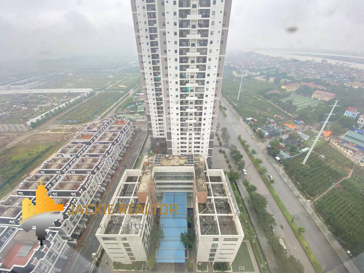 Impressive 2BRs apartment for rent in R2, Sunshine Riverside (13)