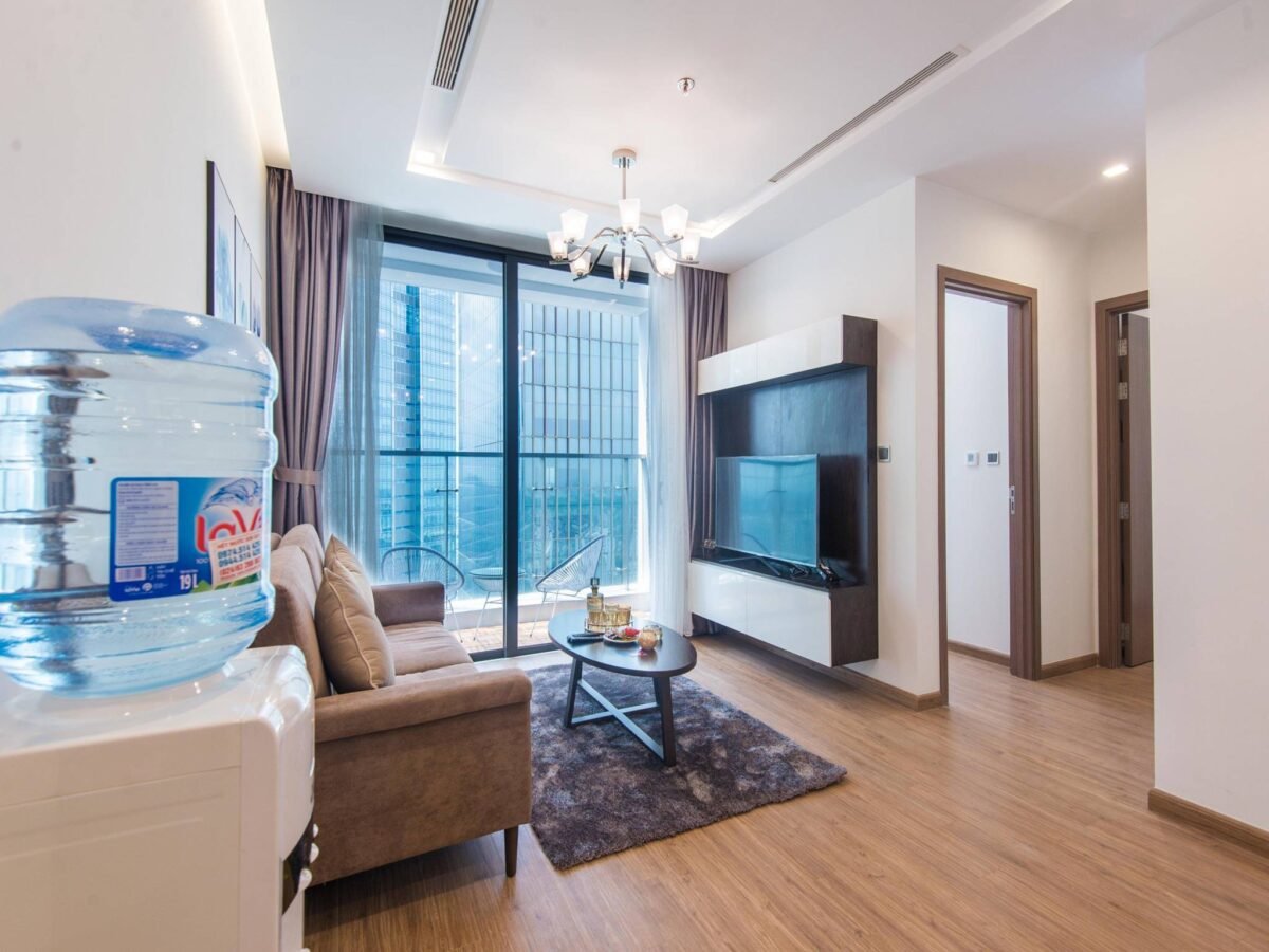 New 2BRs apartment at M1 Vinhomes Metropolis with a sparkling city view for rent (16)
