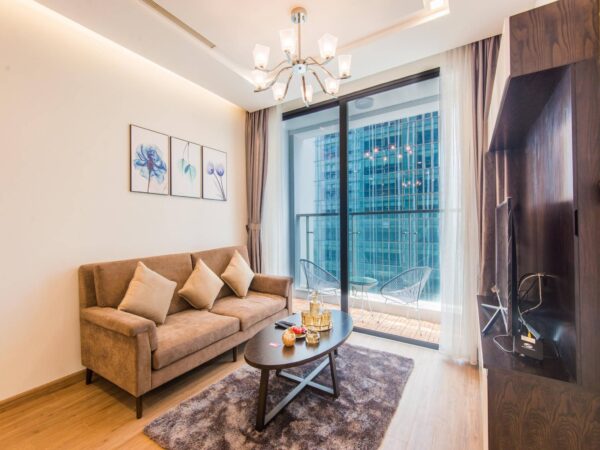 New 2BRs apartment at M1 Vinhomes Metropolis with a sparkling city view for rent (19)