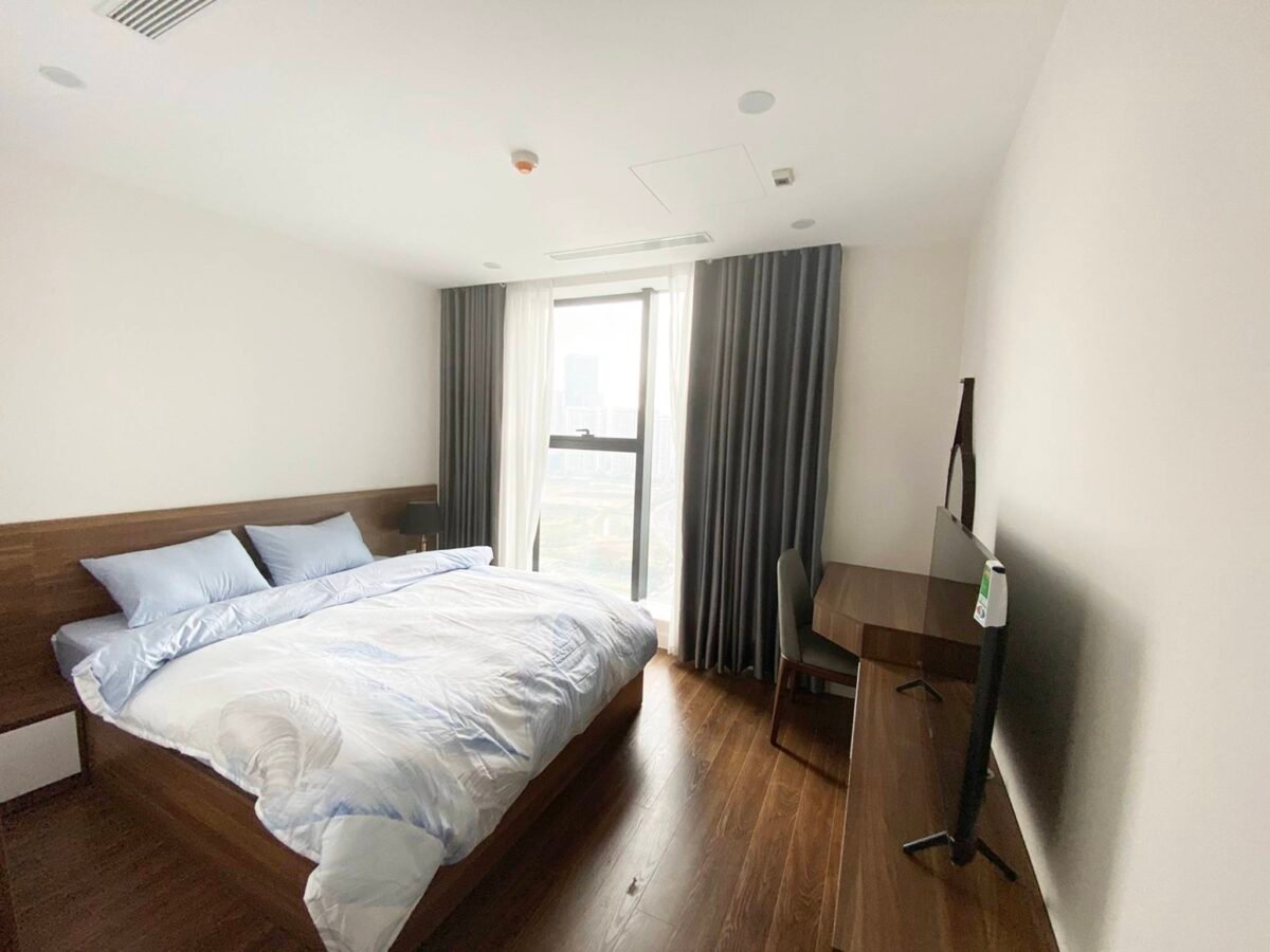 New No. 07 apartment at Tower B Sunshine Center 16 Pham Hung for rent (5)
