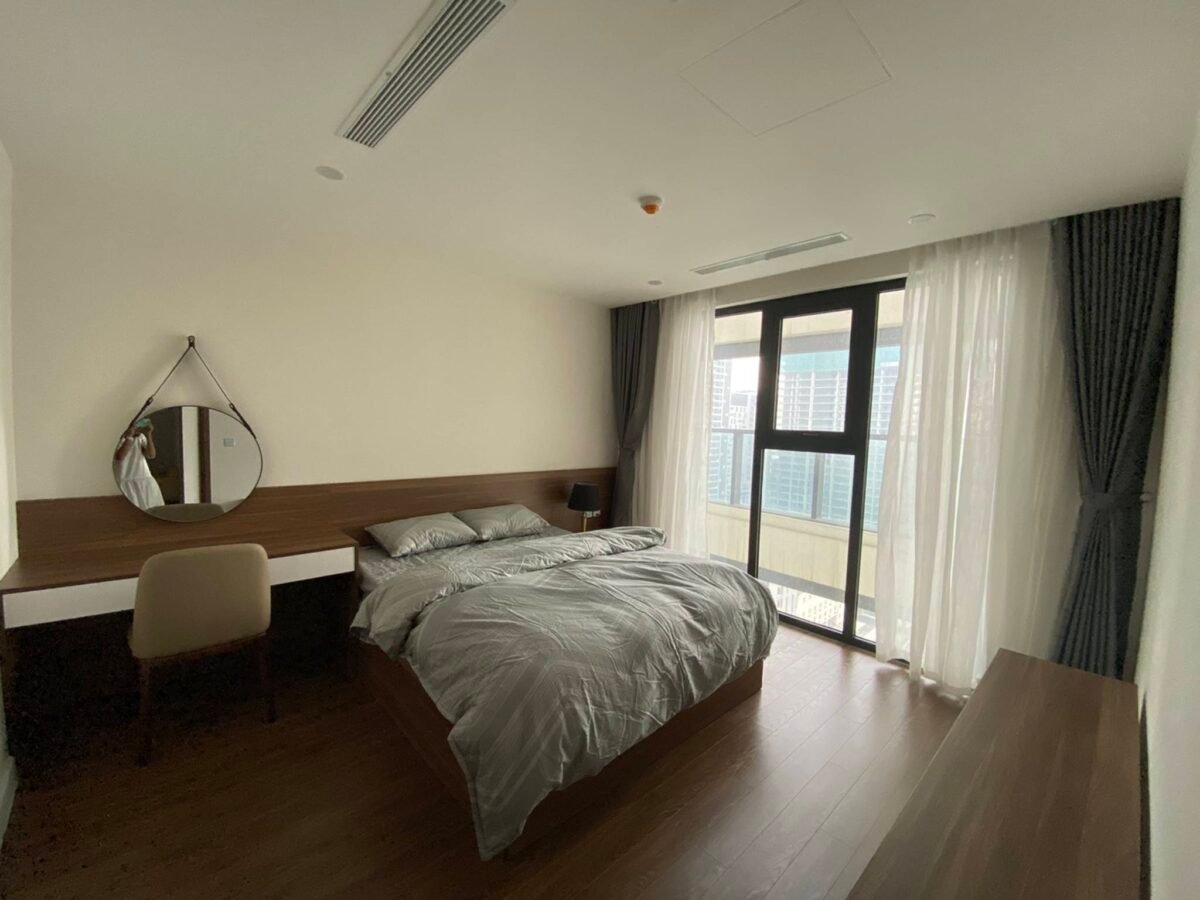 Rent a big & high-end Sunshine Center 03 bedrooms apartment (3)