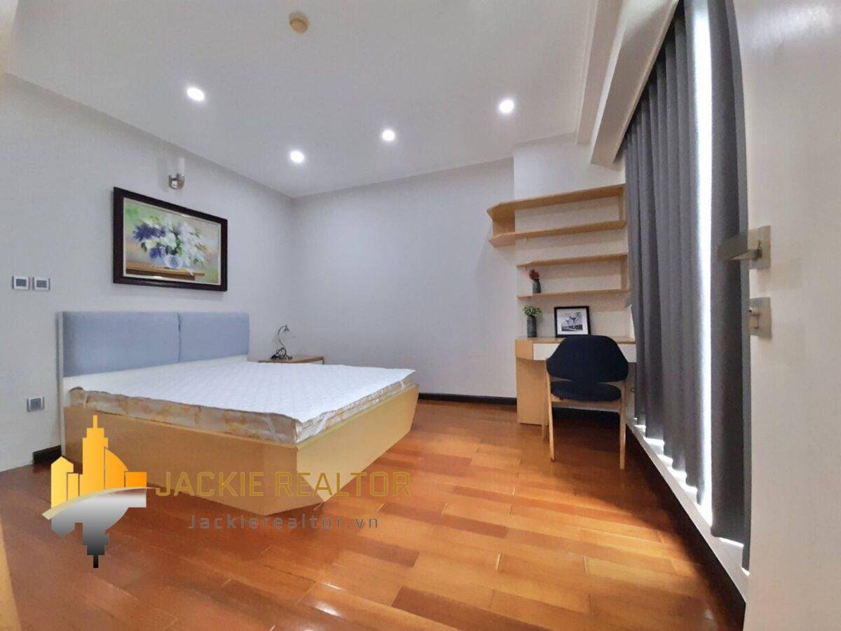 Spacious 154m2 apartment for rent in L2 Building, The Link Ciputra (17)