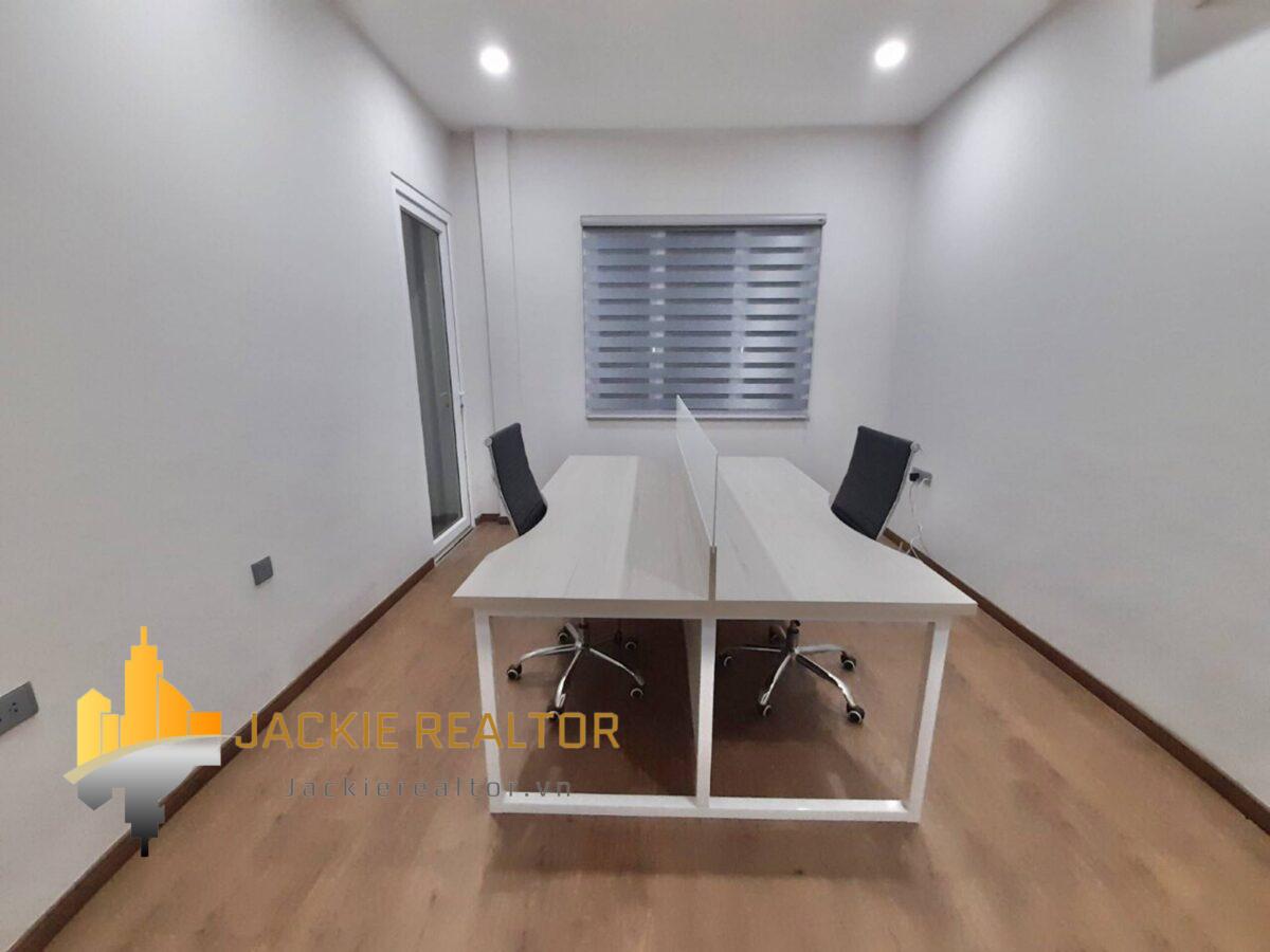 Stunning K2 Ciputra villa for rent (17)