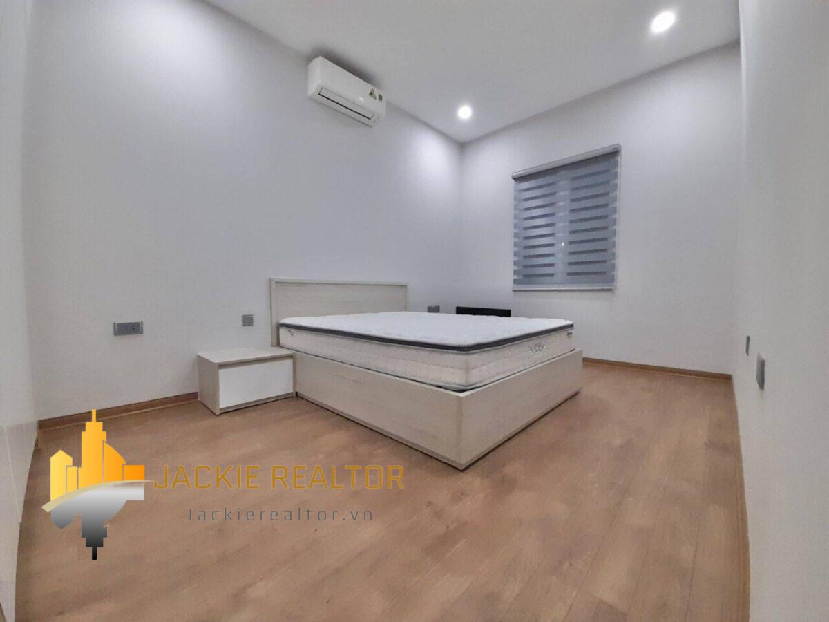 Stunning K2 Ciputra villa for rent (22)