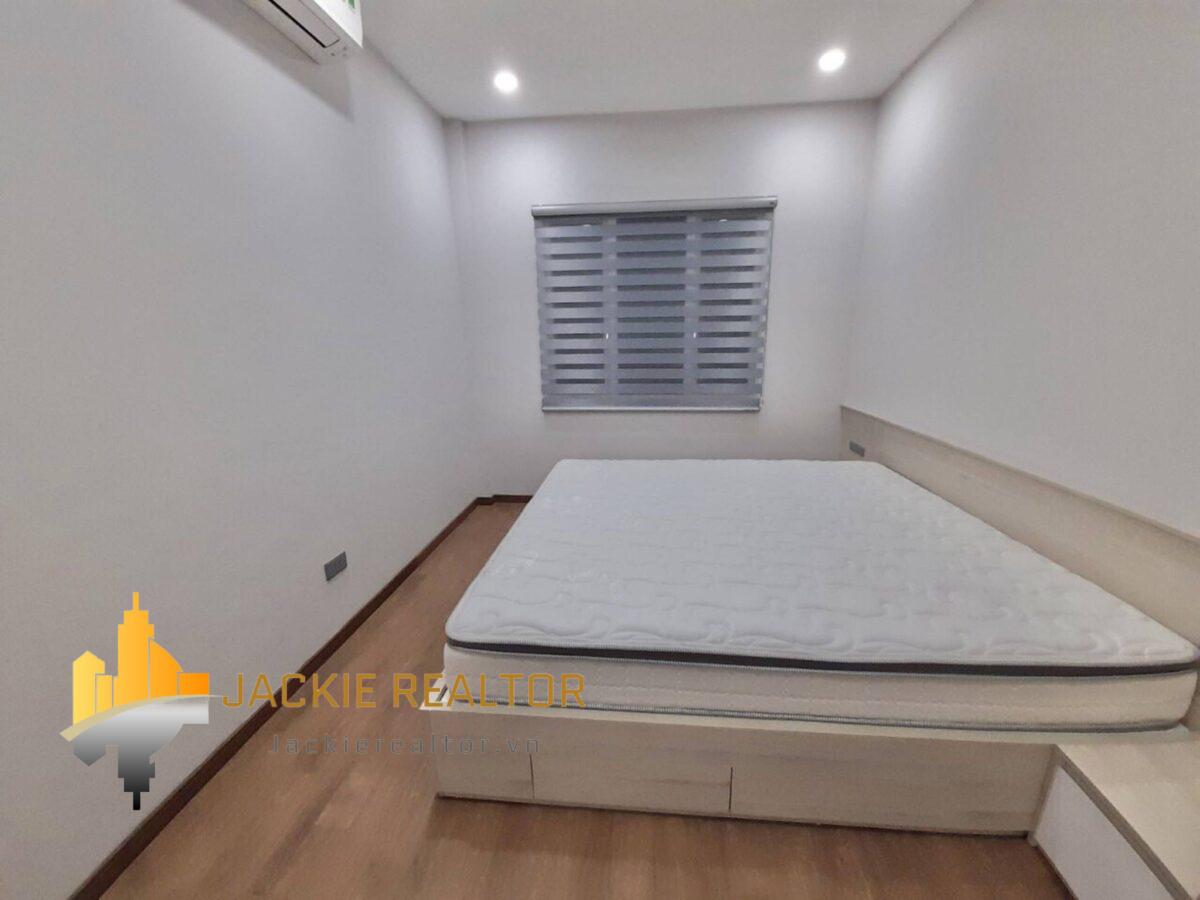 Stunning K2 Ciputra villa for rent (25)