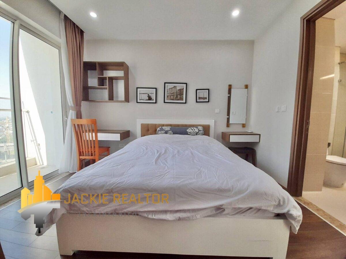 Superb nice apartment in L5 Ciputra for rent (10)