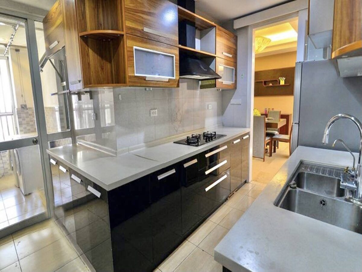 Amazing huge 182m2 apartment for rent at P1 Ciputra 16