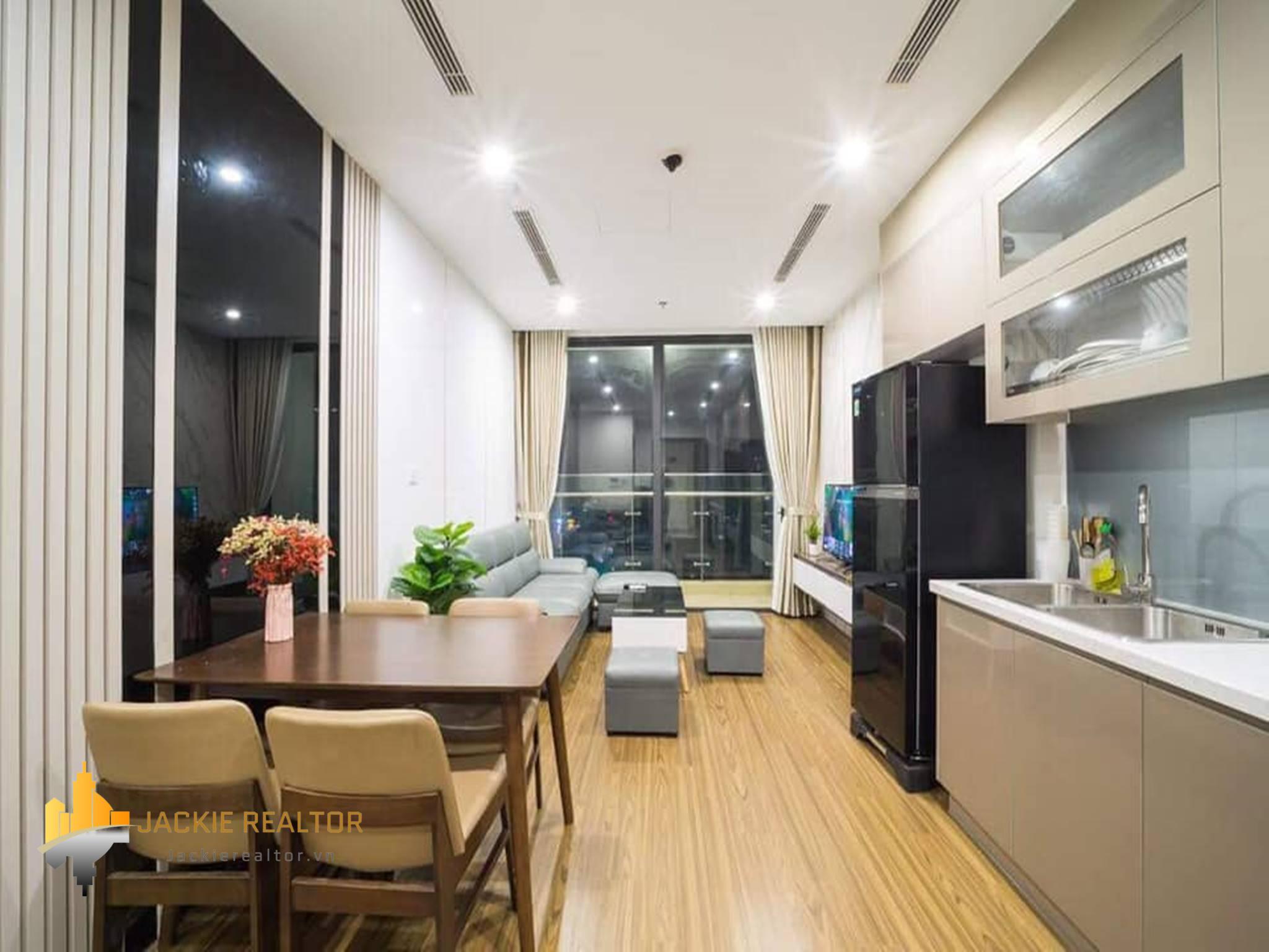 Attractive 2BRs apartment for rent at Vinhomes West Point Pham Hung (1)