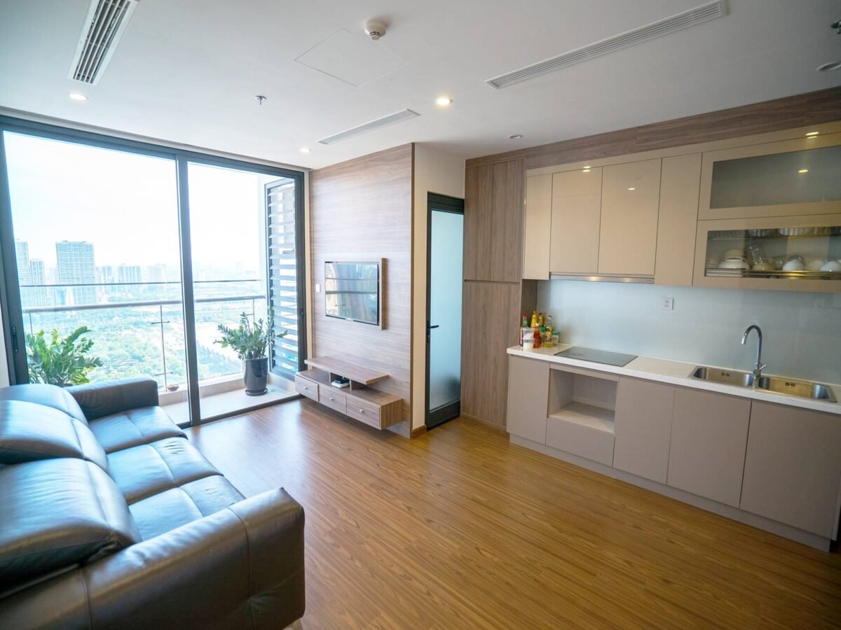 Bright apartment at W1 Vinhomes West Point for rent (2)