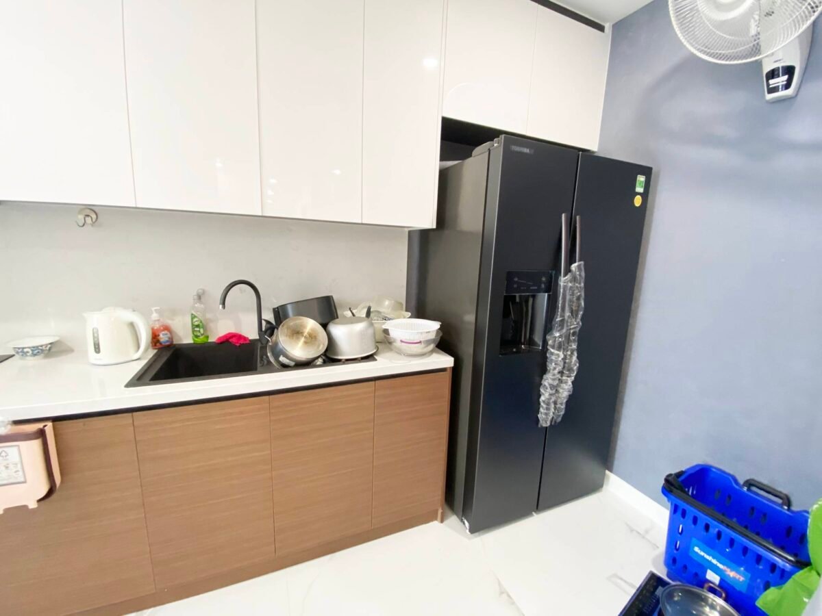 Marvelous 3BRs apartment for rent in Sunshine City (8)