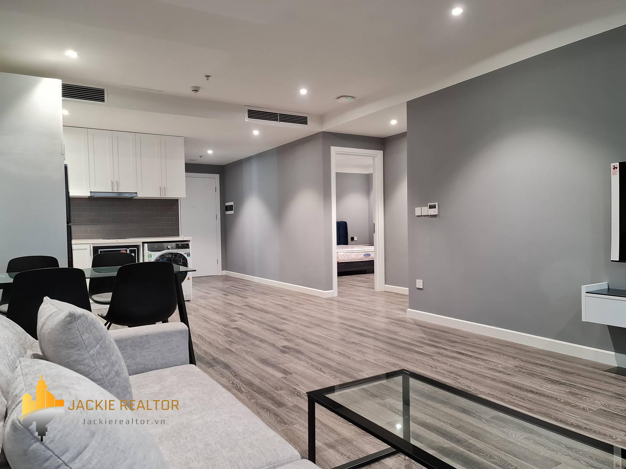 Stunningly beautiful serviced apartment at 249 Thuy Khue named 'Lexington' for rent (1)