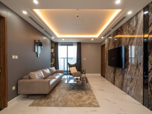 Beautiful smart 4BDs apartment for rent at Sunshine Center (1)