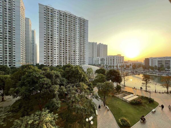 Great view from this Times City apartment for rent for only 1.200 USD (1)