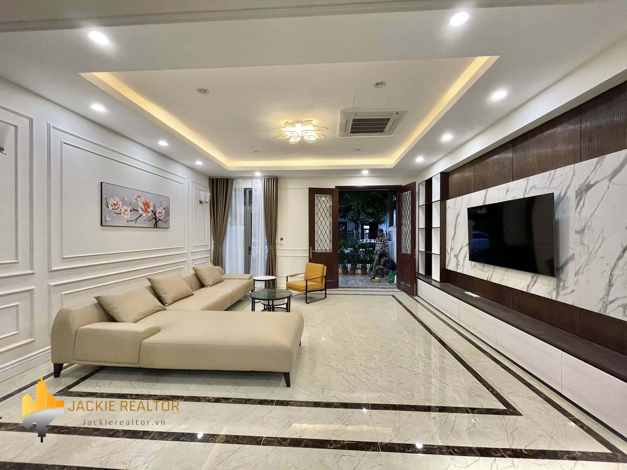New adjacent house for rent at Vinhomes Riverside The Harmony (1)