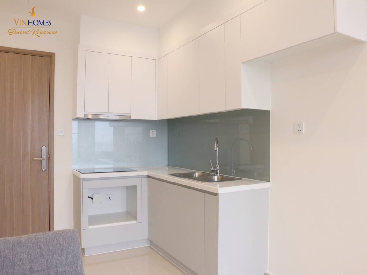 Fully furnished 2-bedroom apartment at Vinhomes Smart City for rent (6)