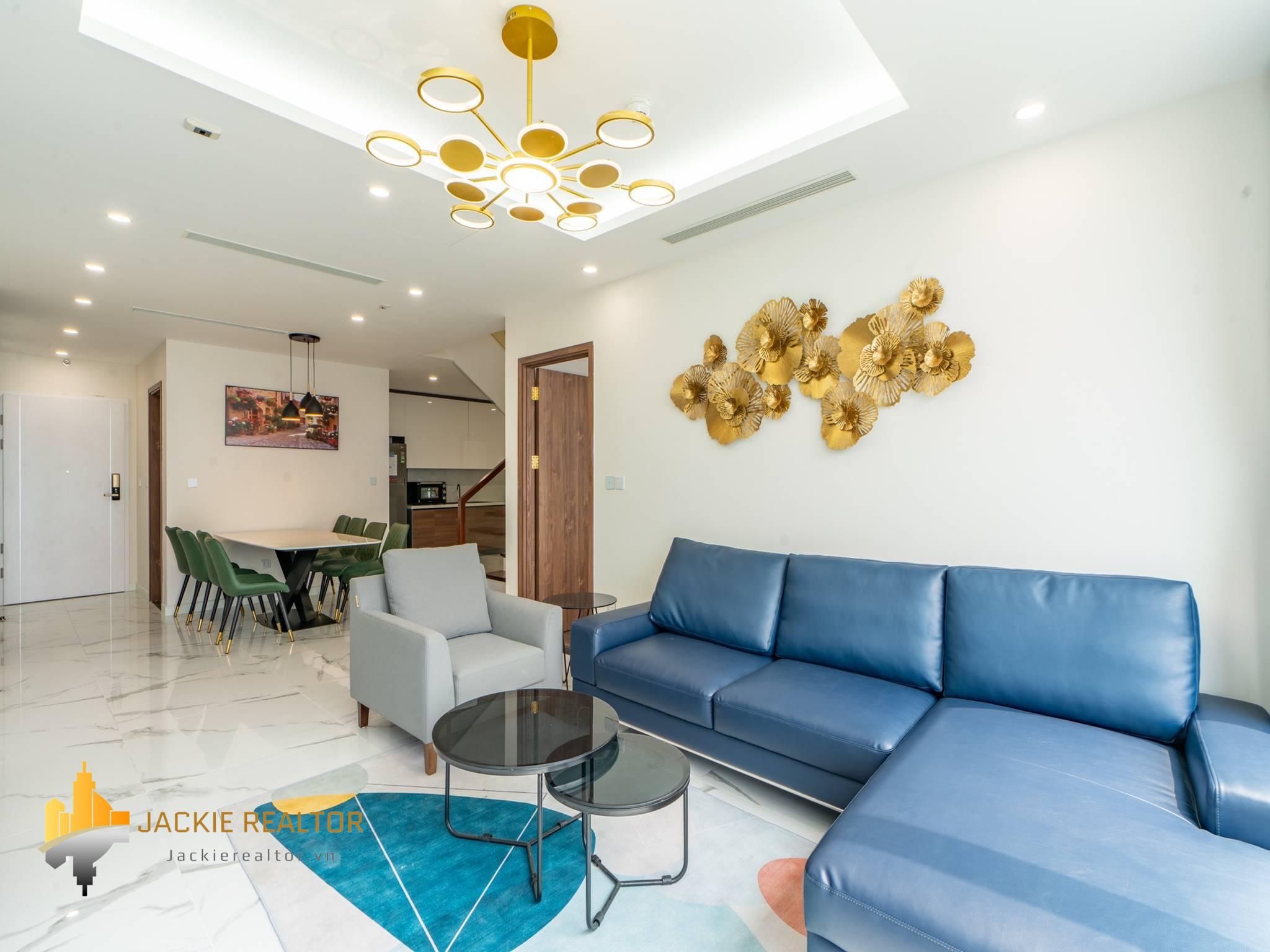 Great golf-view duplex apartment for rent at Sunshine City (1)