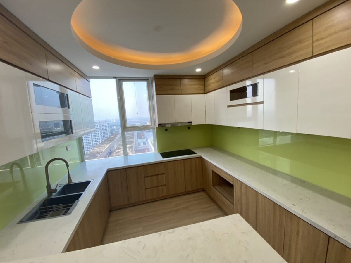 Great unfurnished 4BRs duplex apartment for rent at N02-T3 building (Quang Minh Tower) (8)