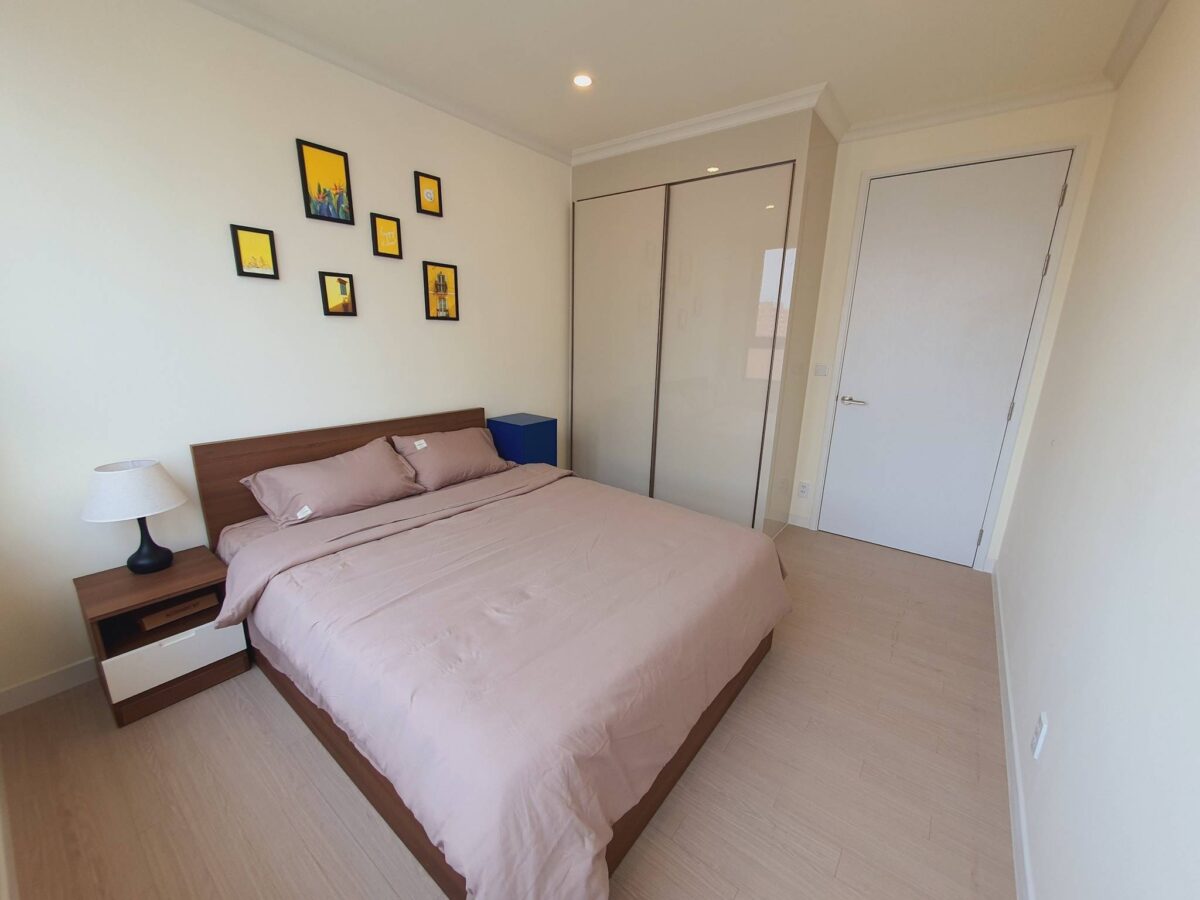 Eye-catching 3BRs apartment at Starlake Gallery for rent (12)