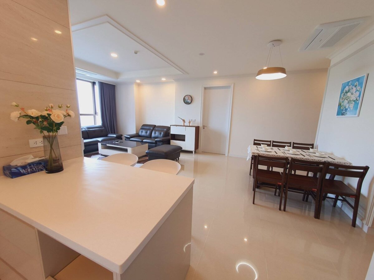 Eye-catching 3BRs apartment at Starlake Gallery for rent (6)