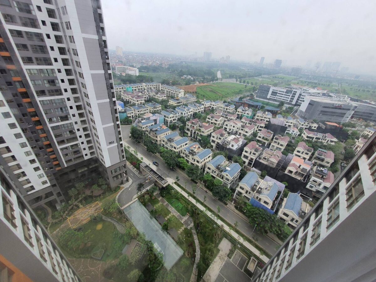 Marvellous high-level floor Starlake Daewoo apartment for rent (3)