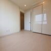 Marvellous high-level floor Starlake Daewoo apartment for rent (5)