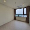 Marvellous high-level floor Starlake Daewoo apartment for rent (9)