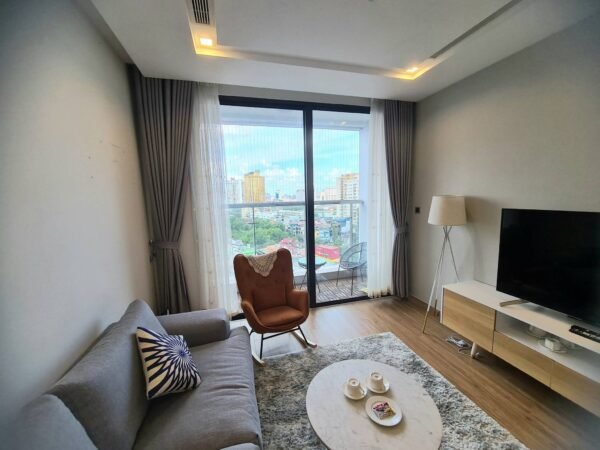 Sparkling city view 3BRs apartment for rent at Vinhomes Metropolis (2)