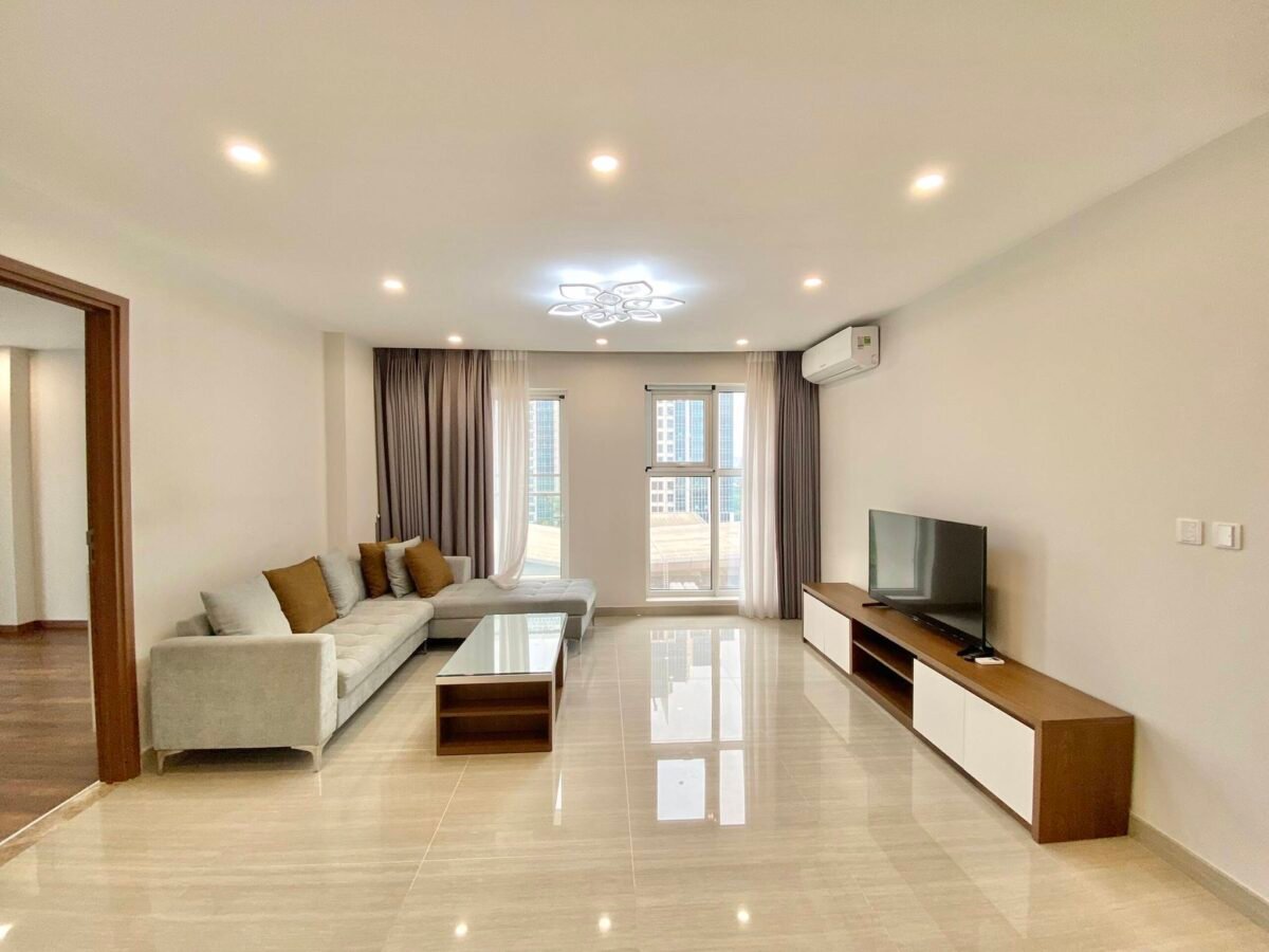 Delightful 3BRs apartment for rent in L3 Ciputra (1)