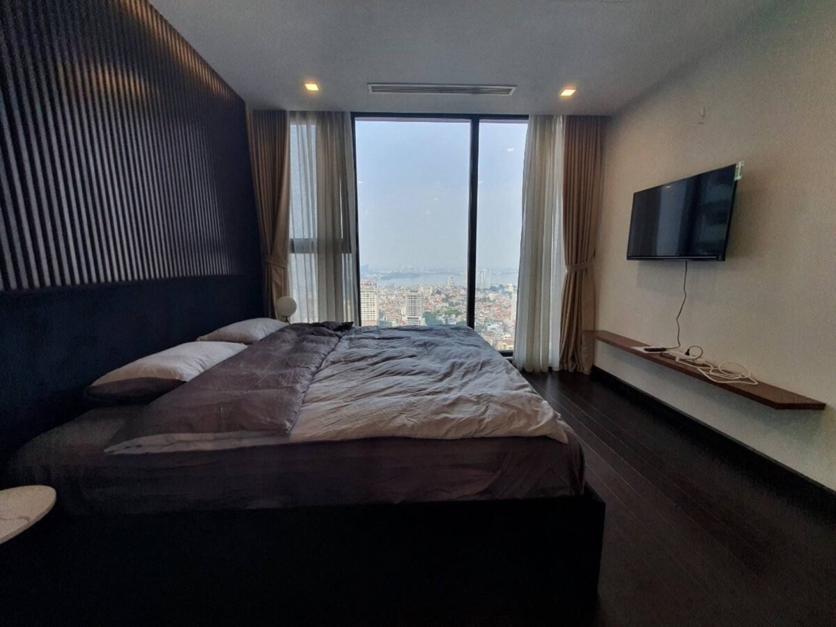 Nice West Lake view apartment for rent in M2 Vinhomes Metropolis (12)