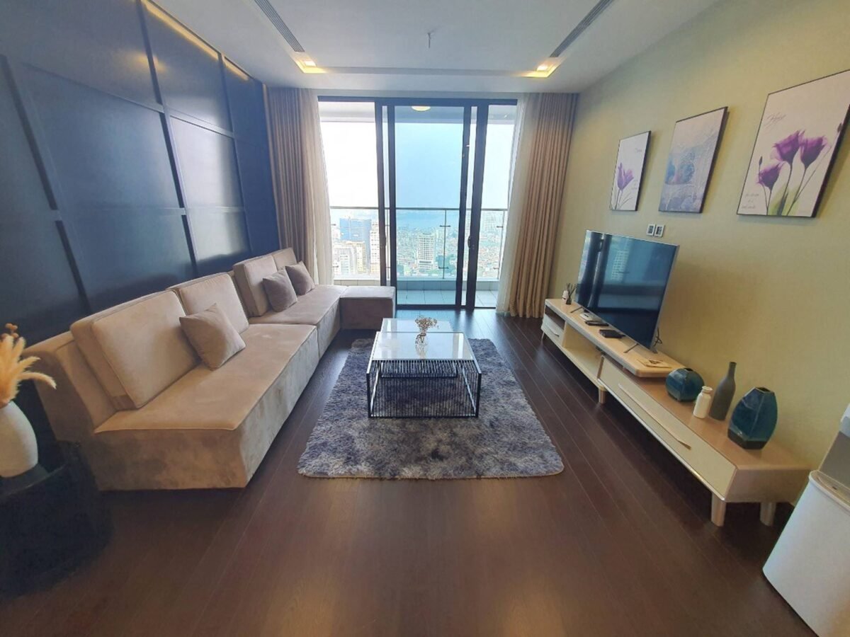 Nice West Lake view apartment for rent in M2 Vinhomes Metropolis (3)