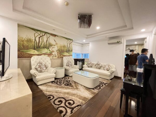 High-end 3BRs apartment in Ciputra Hanoi for rent, near West Lake (1)