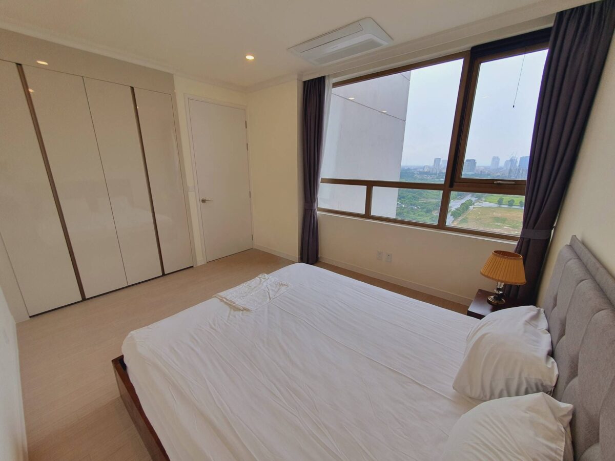 Latest 3BRs apartment for rent in Starlake (5)